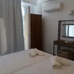 Athineon Hotel *