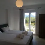 Athineon * Nydri (Lefkada)