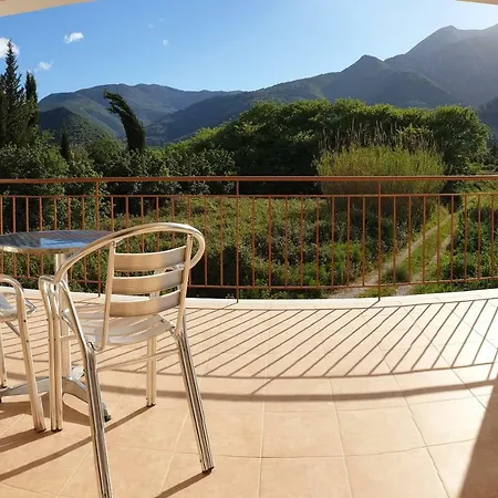 Athineon Nydri (Lefkada)